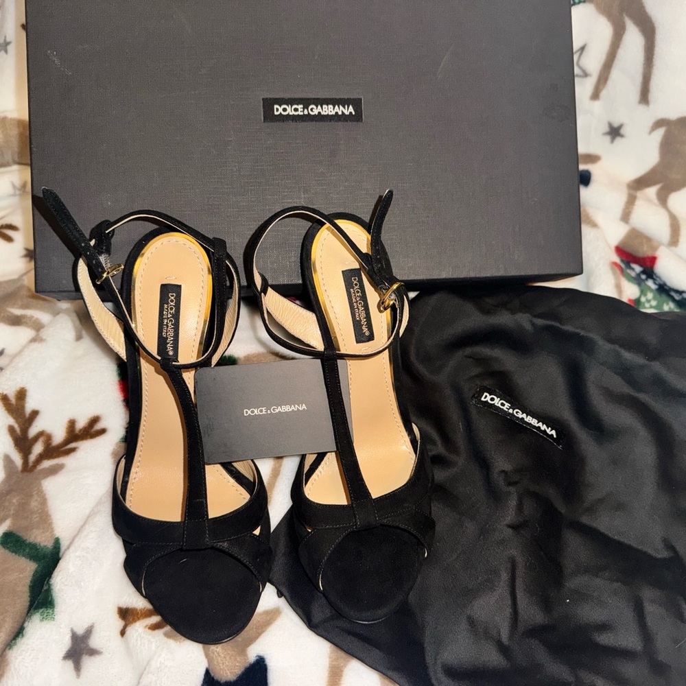 Dolce & Gabbana Black suede heel